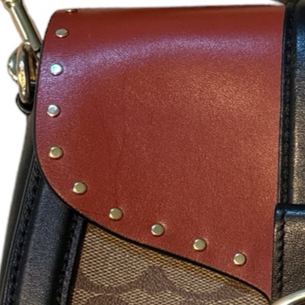 Coach Georgie Sagglebag In Signature Canvas C3593 - image 3